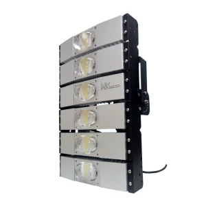 Đèn pha LED – Đèn chiếu sáng ngã tư 300W lắp ráp tại Việt Nam – P03